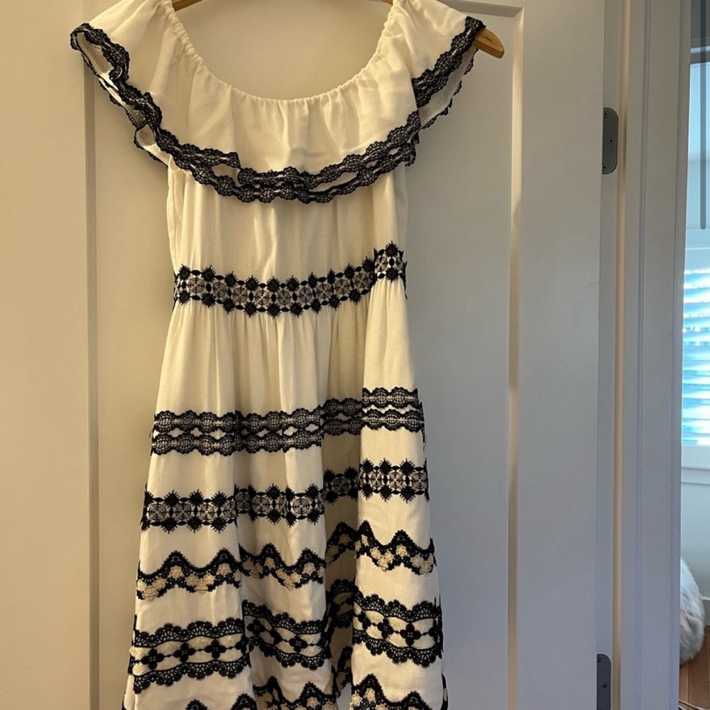 Alice + Olivia Dress